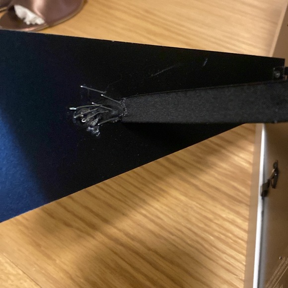 White Frame Wall Mount, Tabletop 5x7. GUC - Picture 5 of 5